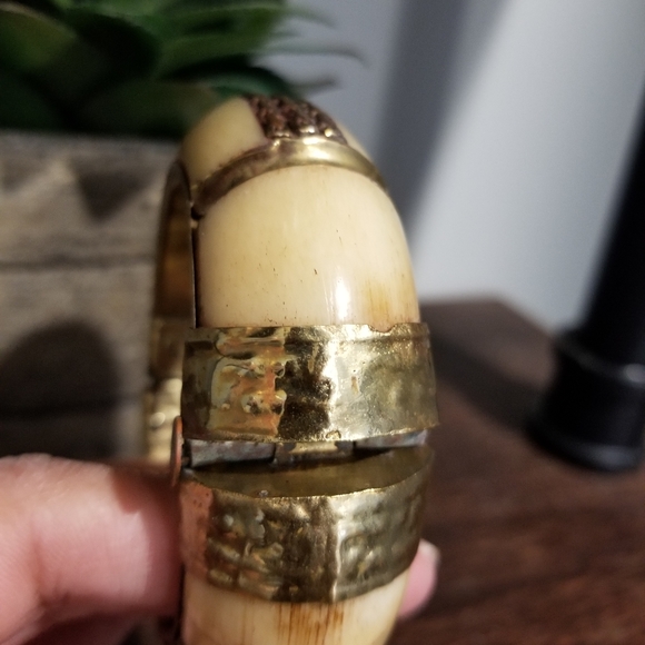 💎VINTAGE HANDCRAFTED BANGLE - Picture 6 of 8